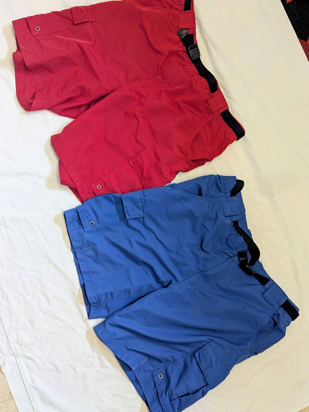 Lands End Cargo Outdoor Hiking Shorts 2 PK Red And Blue Men's L